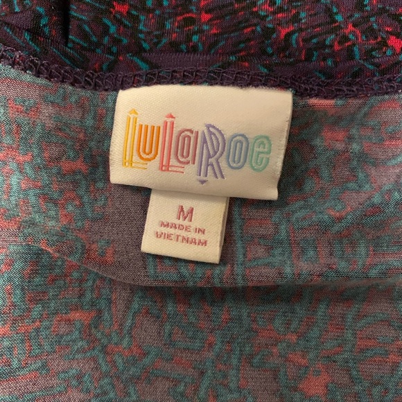 LULAROE! PURPLE & RED ACCENTS STRETCHY LIGHTWEIGHT SHORT SLEEVE LONG TUNIC TOP - Picture 6 of 8